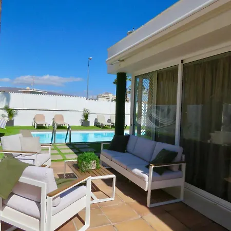 Nuria, Con Piscina Privada