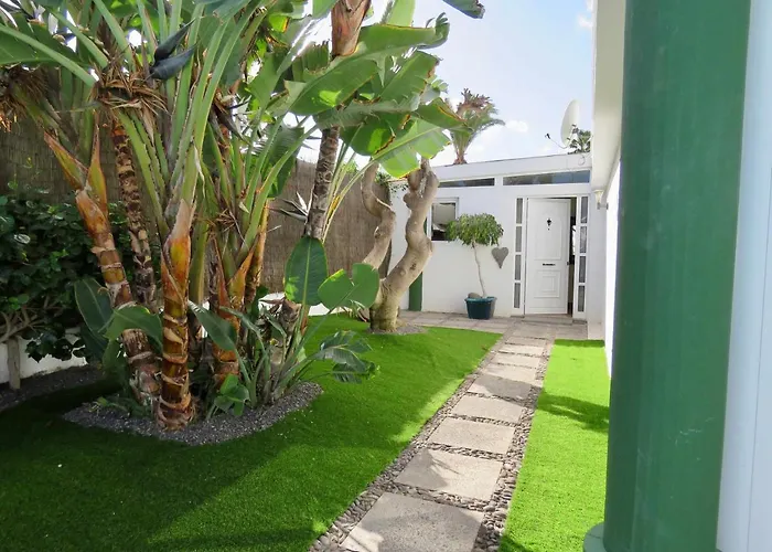 Nuria, Con Piscina Privada