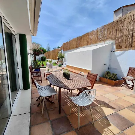 Nuria, Con Piscina Privada 別荘