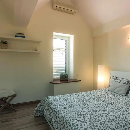 Nyaraló Nuria, Con Piscina Privada *