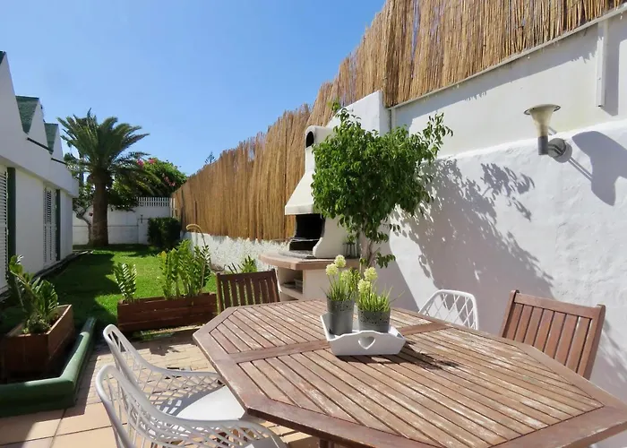 بيت للعطل Nuria, Con Piscina Privada بلايا ديل إنغلز