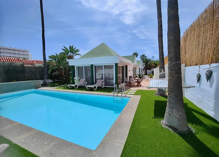 Nuria, Con Piscina Privada Holiday home *