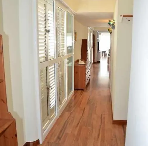 Nuria, Con Piscina Privada Ferienhaus