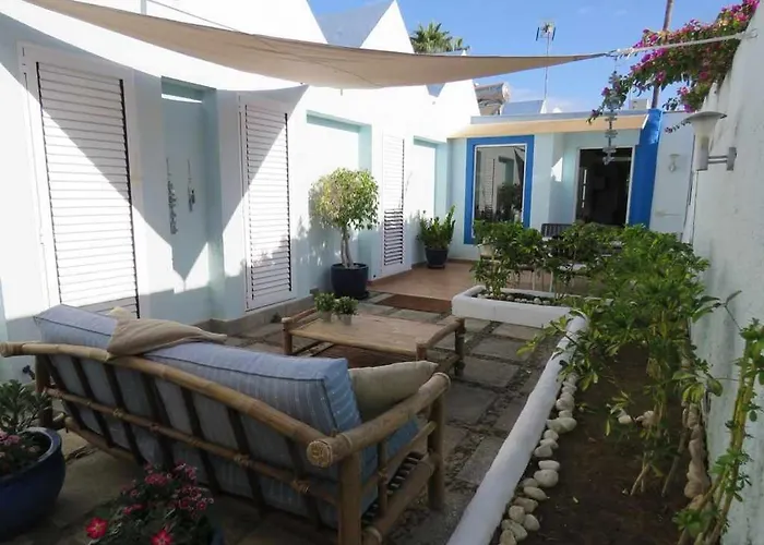 Nuria, Con Piscina Privada