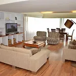 Nyaraló Nuria, Con Piscina Privada