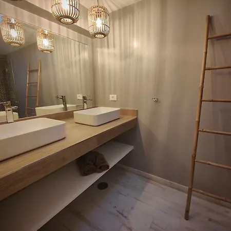 Nuria, Con Piscina Privada *